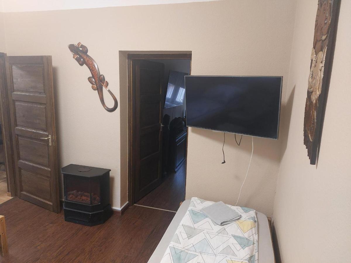 Feher Galamb Apartman Gyál Buitenkant foto